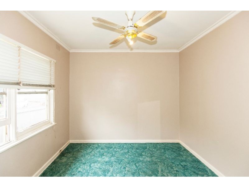 15 Currajong Avenue, Ararat VIC 3377