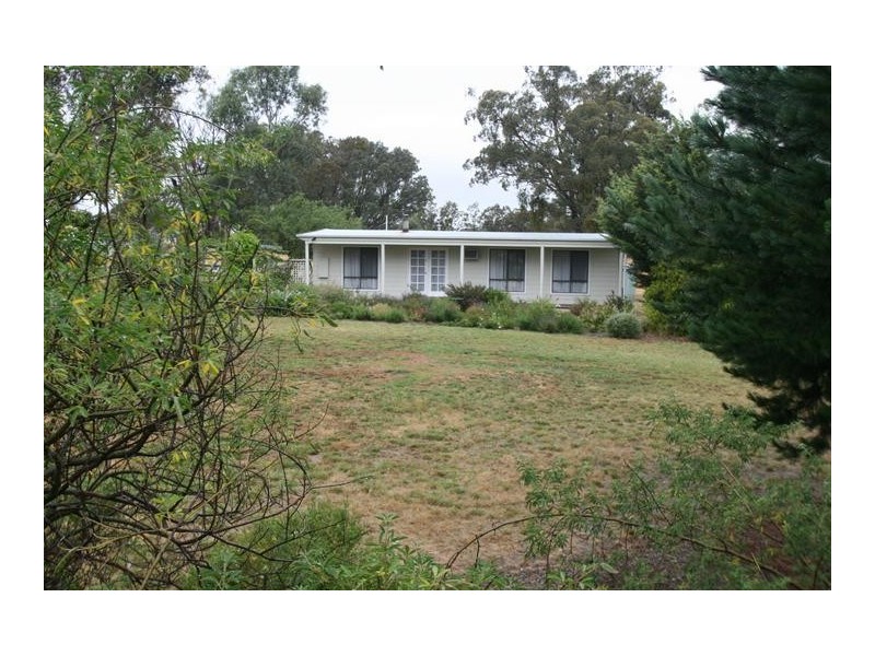 81 Hillarys Road, Elmhurst VIC 3469
