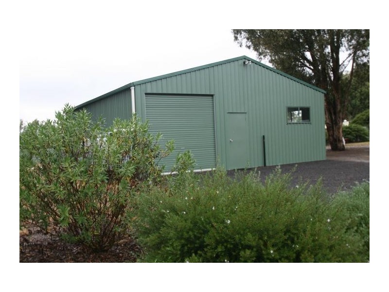 81 Hillarys Road, Elmhurst VIC 3469