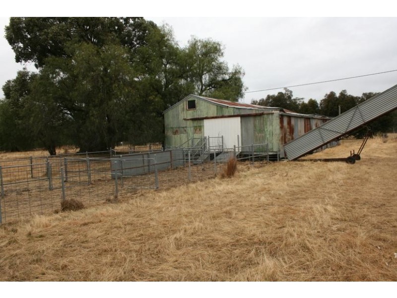 5,6,7,7A Landsborough Road, Landsborough VIC 3384