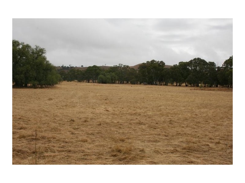 5,6,7,7A Landsborough Road, Landsborough VIC 3384