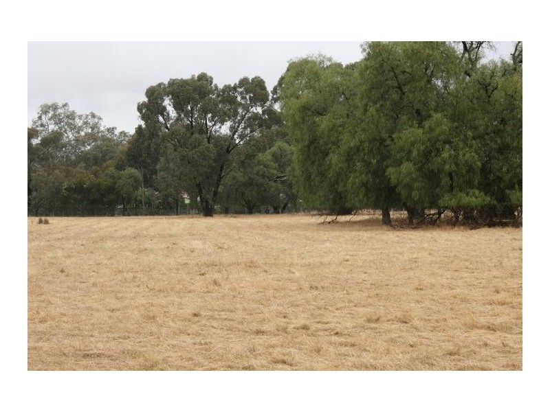 5,6,7,7A Landsborough Road, Landsborough VIC 3384