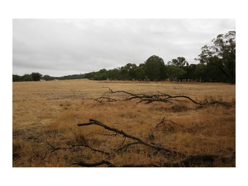 5,6,7,7A Landsborough Road, Landsborough VIC 3384