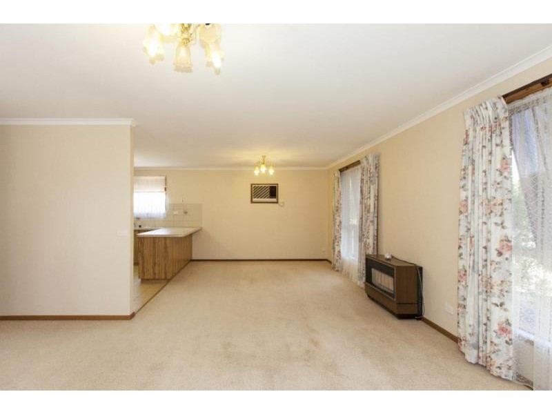 80 Moore Street, Ararat VIC 3377