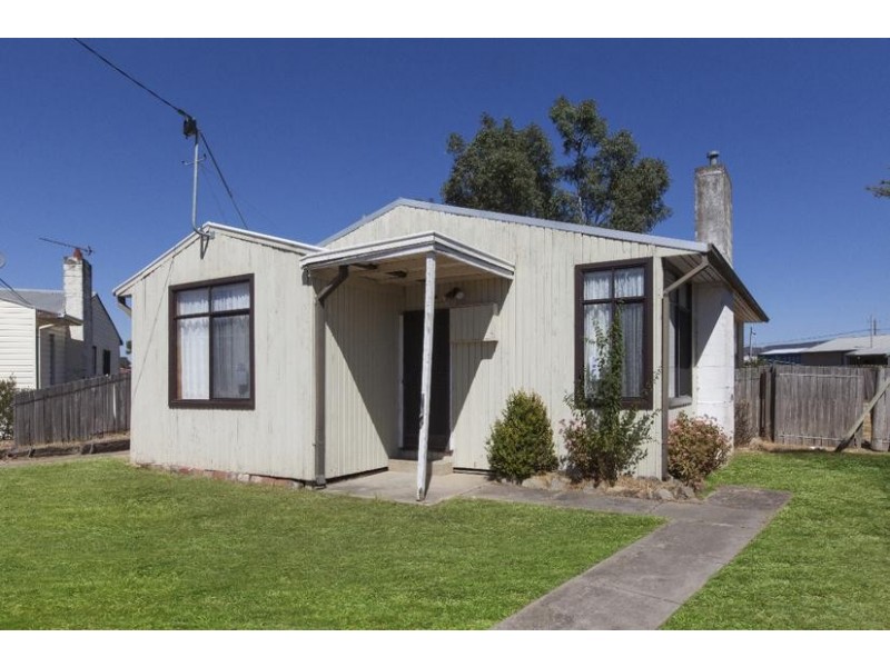 17 Stevens Crescent, Ararat VIC 3377