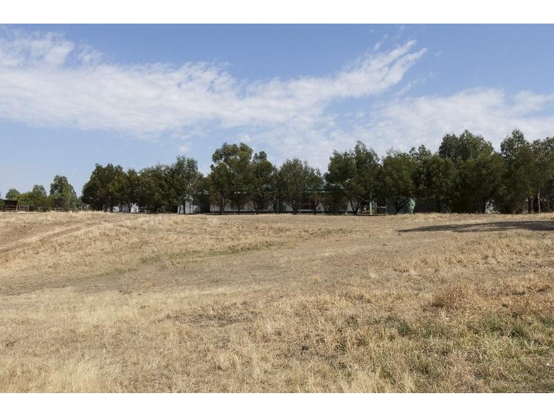 693 Ararat-St Arnaud Road, Crowlands VIC 3377