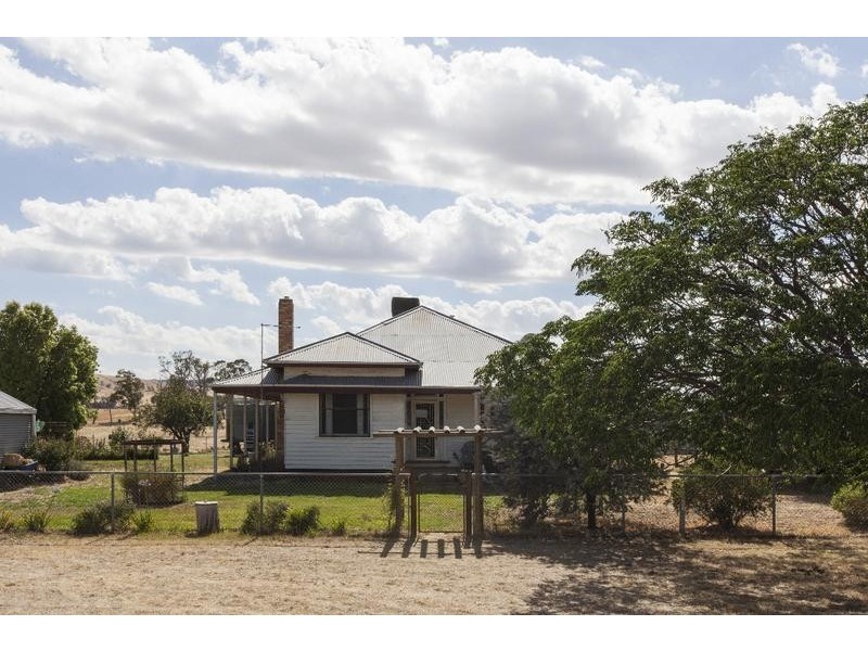 696 Ararat – St Arnaud Road, Crowlands VIC 3377