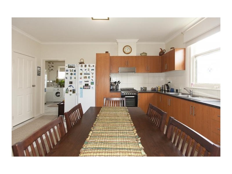 6 Queens Avenue, Ararat VIC 3377