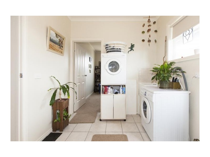 6 Queens Avenue, Ararat VIC 3377