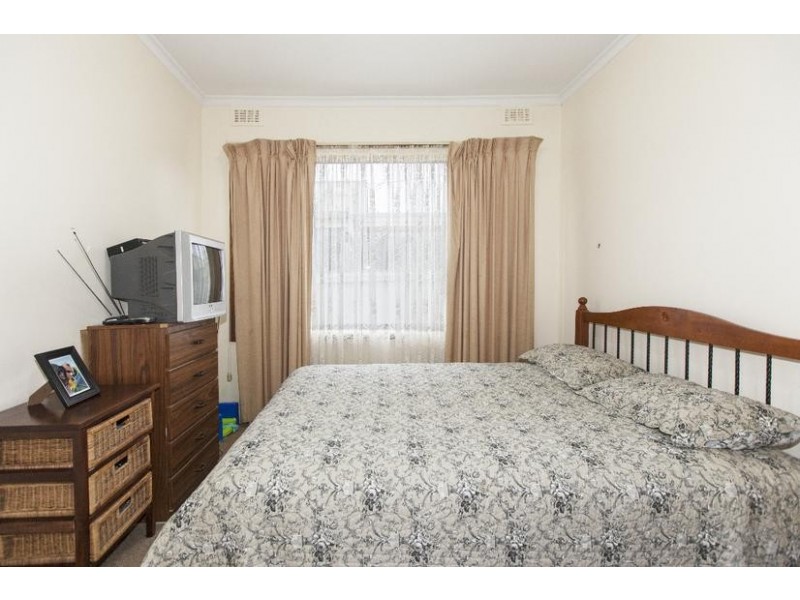 17 Hewitt Street, Ararat VIC 3377