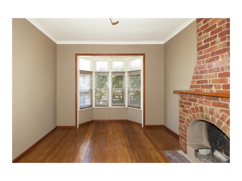 8 Lambert Street, Ararat VIC 3377