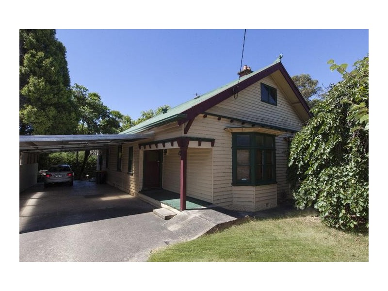 8 Lambert Street, Ararat VIC 3377