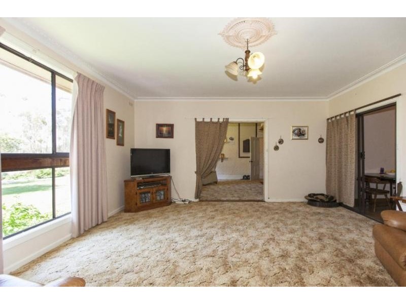44 Wickliffe Road, Willaura VIC 3379