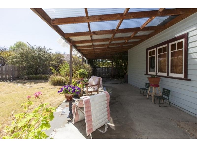 21 Rundell Street, Ararat VIC 3377