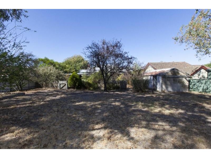 21 Rundell Street, Ararat VIC 3377