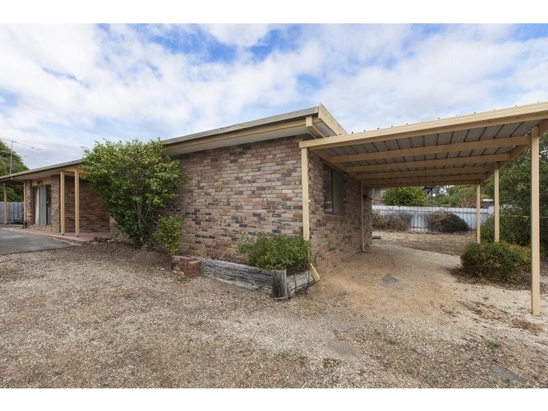 2/4 Kimbarra Court, Ararat VIC 3377