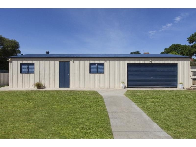 14 Rundell Street, Ararat VIC 3377
