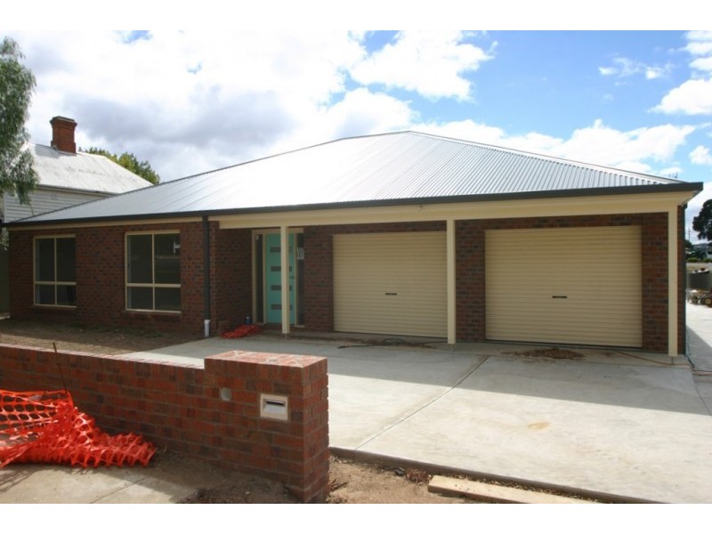 1 & 2/329 Barkly Street, Ararat VIC 3377