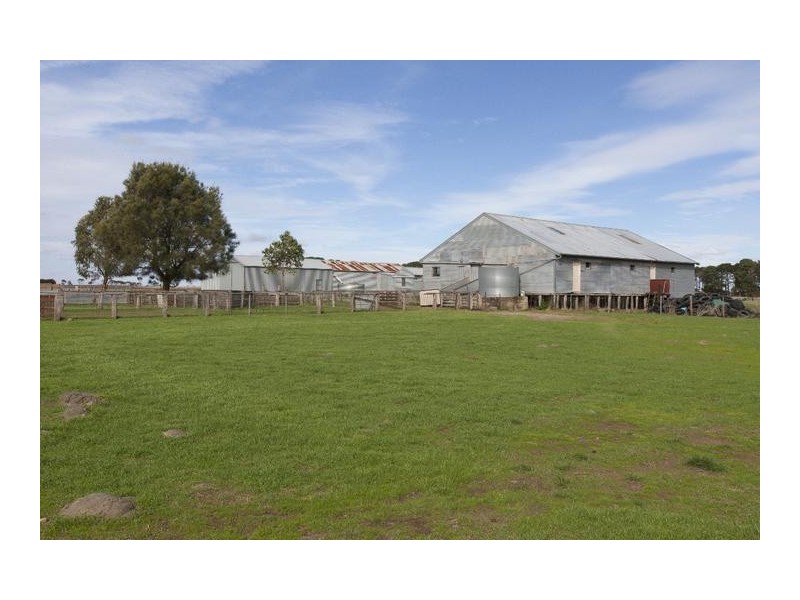 260 Nerrin Nerrin Estate Road, Lake Bolac VIC 3351