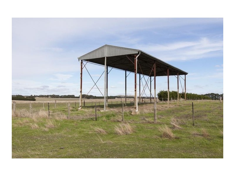 260 Nerrin Nerrin Estate Road, Lake Bolac VIC 3351