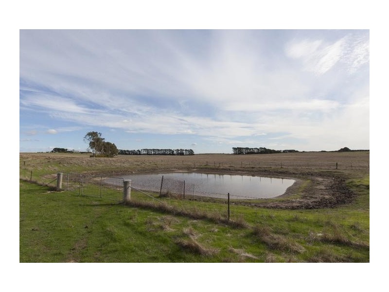 260 Nerrin Nerrin Estate Road, Lake Bolac VIC 3351