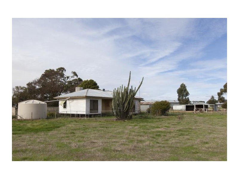 260 Nerrin Nerrin Estate Road, Lake Bolac VIC 3351