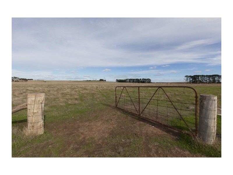 260 Nerrin Nerrin Estate Road, Lake Bolac VIC 3351