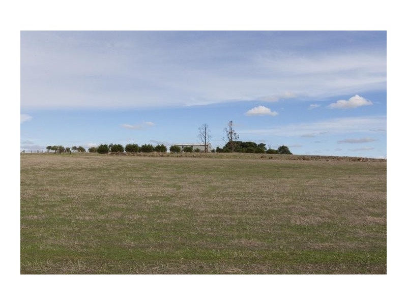 260 Nerrin Nerrin Estate Road, Lake Bolac VIC 3351