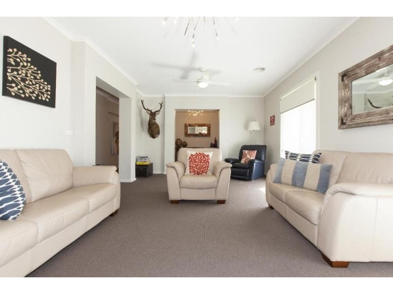 123 Picnic Road, Ararat VIC 3377