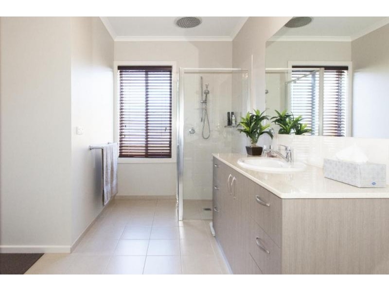 123 Picnic Road, Ararat VIC 3377