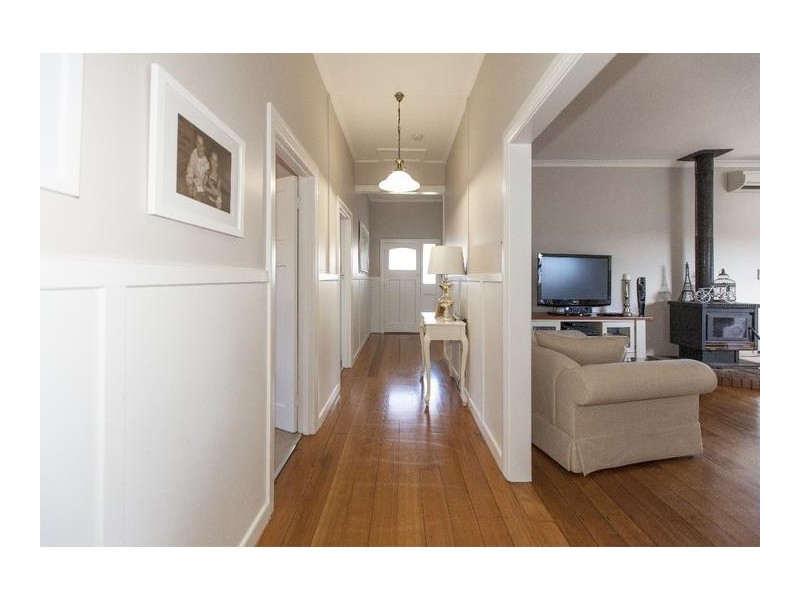 8 McLean Street, Ararat VIC 3377