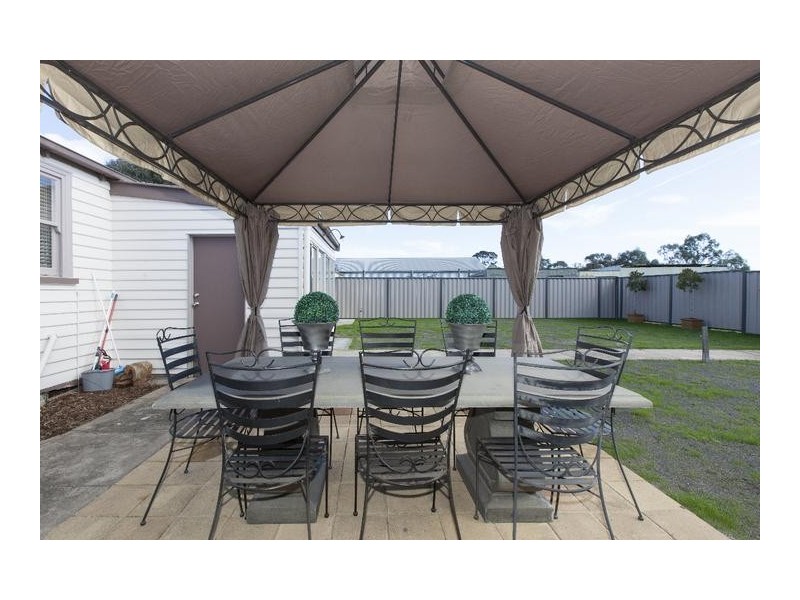 8 McLean Street, Ararat VIC 3377