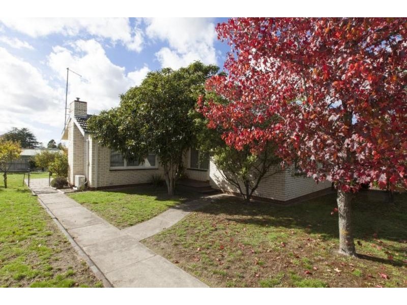 1 Crouch Street, Ararat VIC 3377