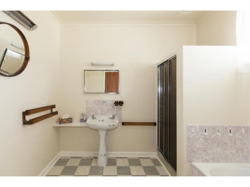 1 Crouch Street, Ararat VIC 3377