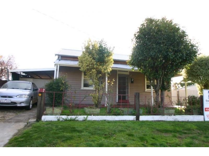 7 Ford Street, Ararat VIC 3377