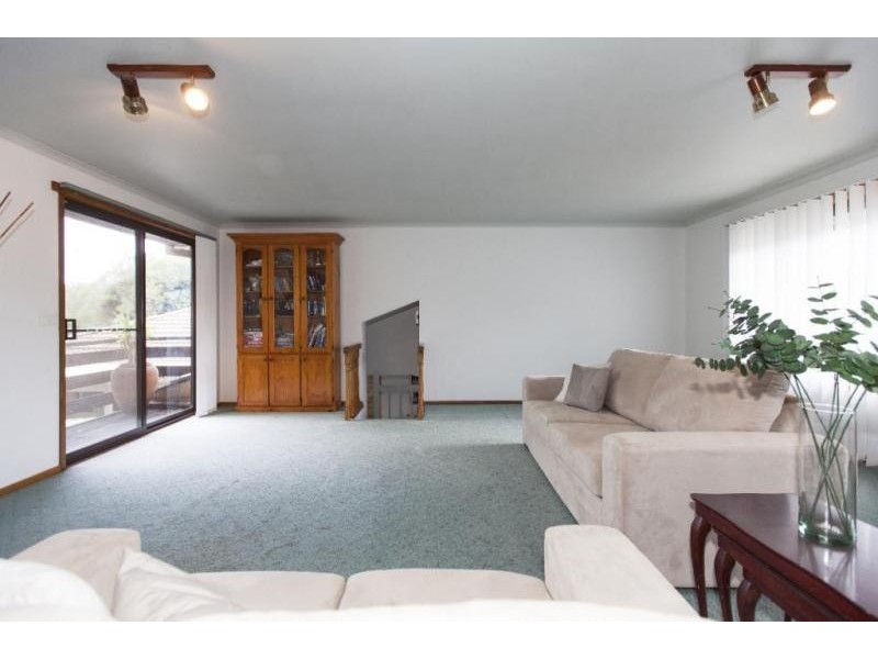 82 Banfield Street, Ararat VIC 3377