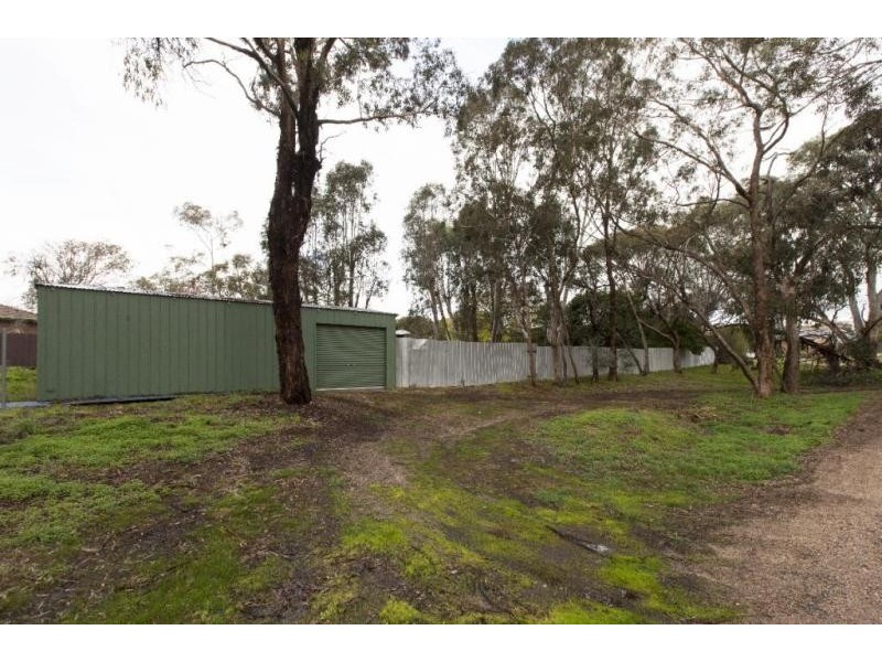 82 Banfield Street, Ararat VIC 3377