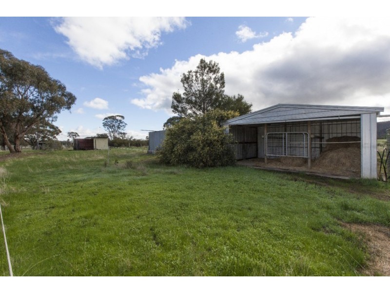93 Lennons Lane, Landsborough VIC 3384