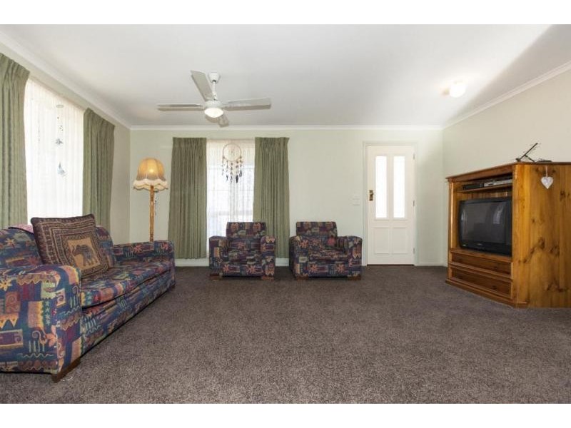 47 Churchill Avenue, Ararat VIC 3377