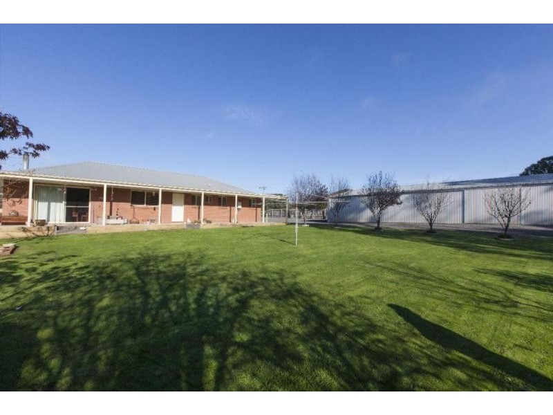 47 Churchill Avenue, Ararat VIC 3377