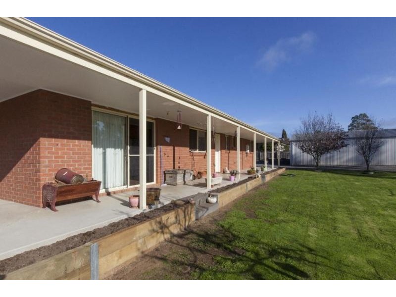 47 Churchill Avenue, Ararat VIC 3377