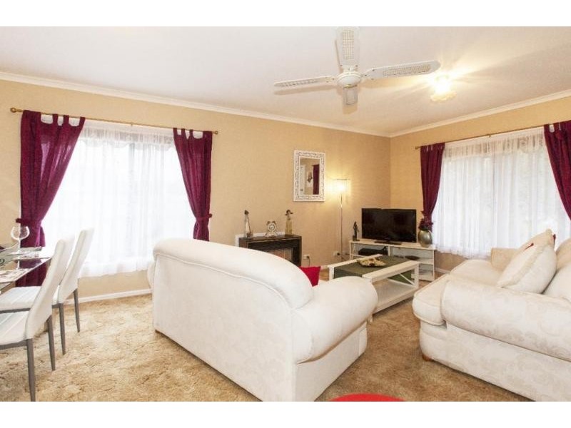 42 Dean Street, Ararat VIC 3377