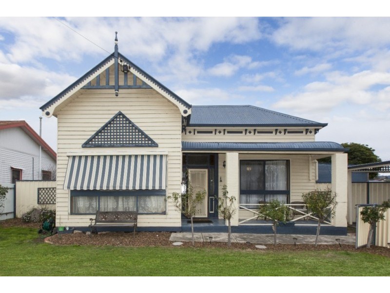 17 Viewpoint Street, Ararat VIC 3377