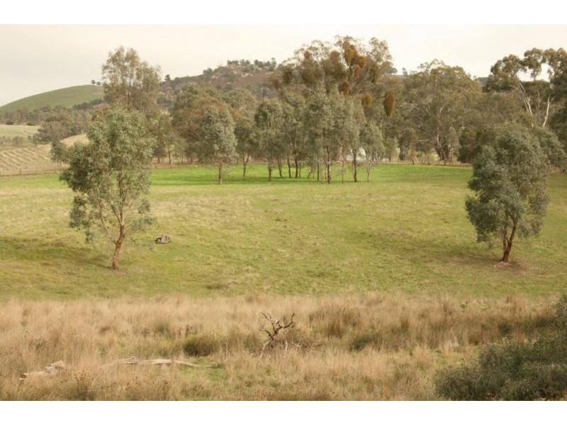 1 Pyrenees Highway, Elmhurst VIC 3469