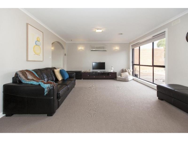 76 Banfield Street, Ararat VIC 3377