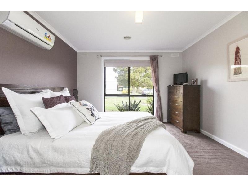 76 Banfield Street, Ararat VIC 3377