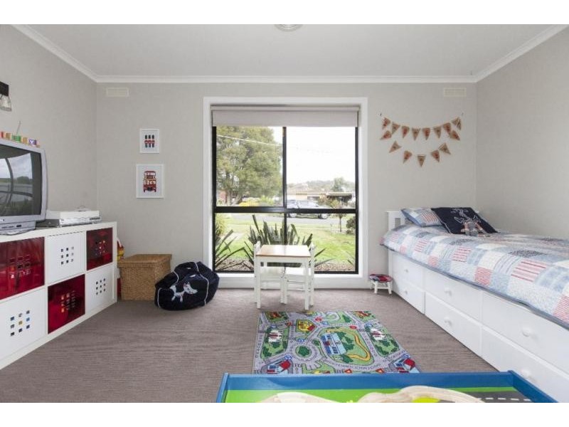 76 Banfield Street, Ararat VIC 3377