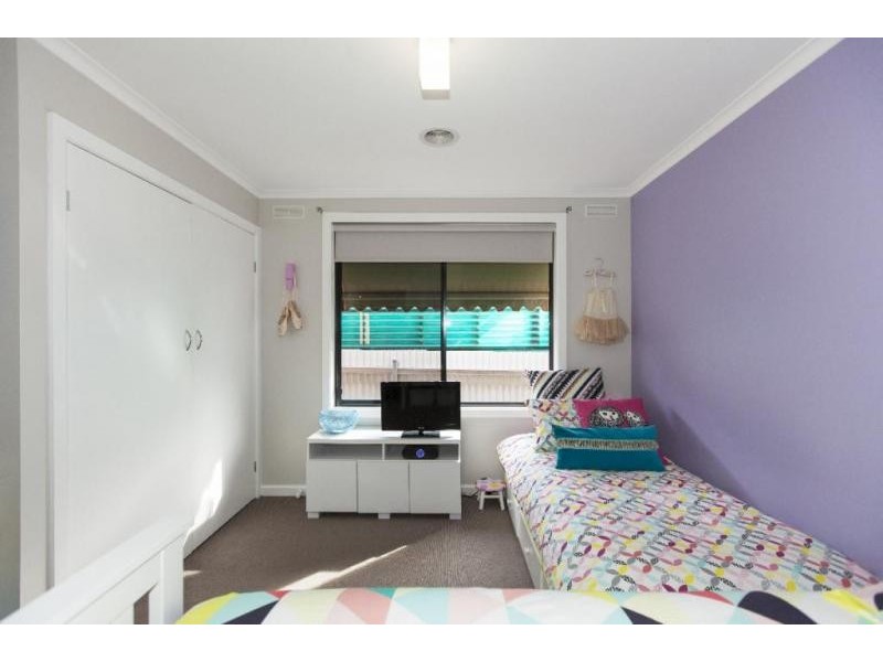 76 Banfield Street, Ararat VIC 3377