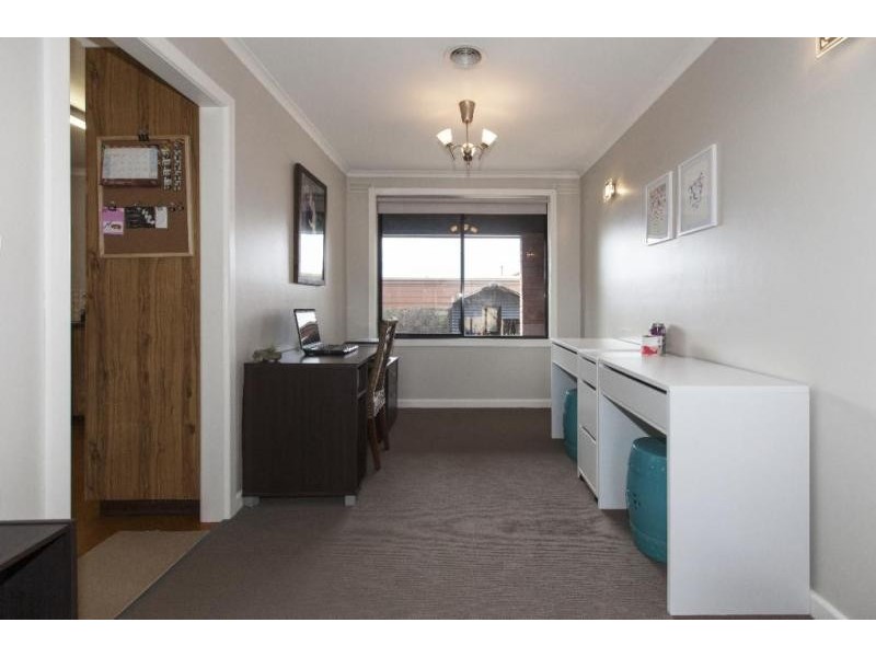 76 Banfield Street, Ararat VIC 3377
