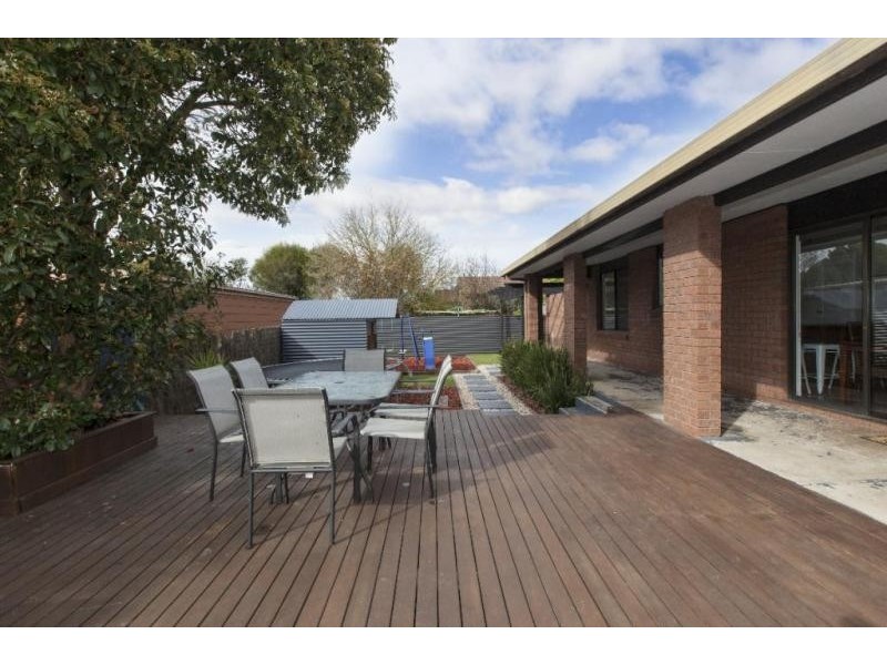 76 Banfield Street, Ararat VIC 3377